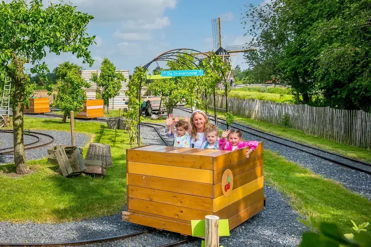 Avonturenboerderij Molenwaard in Groot-Ammers