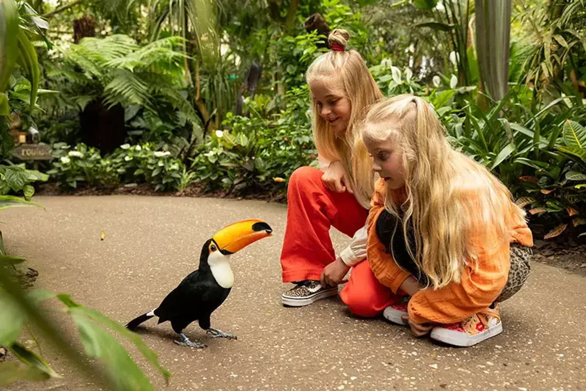 Pantropica in Luttelgeest