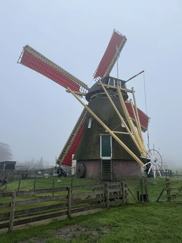 Korenmolen De Jonge Sophia op de Avonturenboerderij